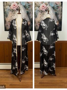 Gorgeous Sheer Floral Long Kimono Robe